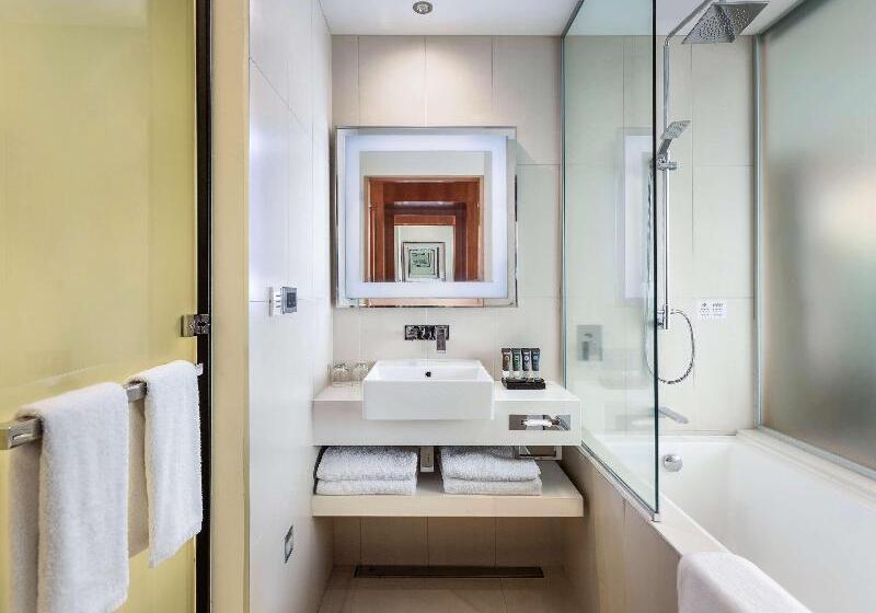 디럭스 룸 킹사이즈 침대, Novotel Auckland Airport