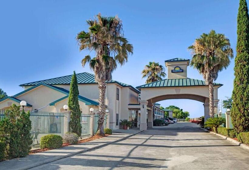 套房, Days Inn & Suites By Wyndham Houston North   Spring