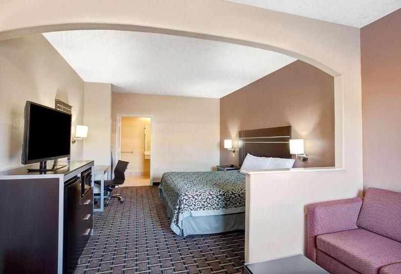 带大床的套房, Days Inn & Suites By Wyndham Houston North   Spring