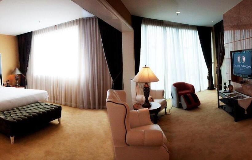 Президентский Люкс, Grand Paragon Hotel Johor Bahru