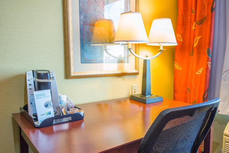 سوئیت اجرایی با تخت کینگ, Holiday Inn Express Hotel & Suites Richland