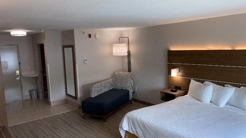 Номер Executive Кровать Кинг, Holiday Inn Express Hotel & Suites Weston, An Ihg