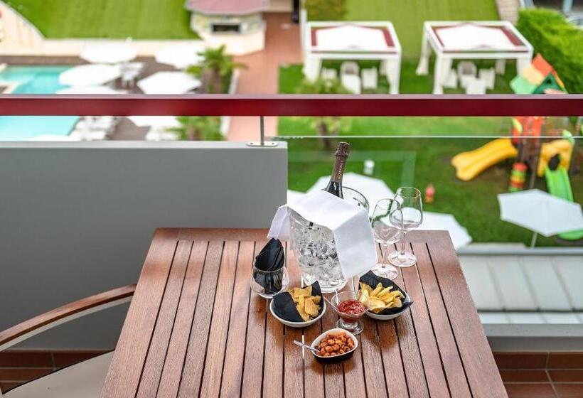 Люкс 2 Спальни, Domino Suite Hotel & Residence