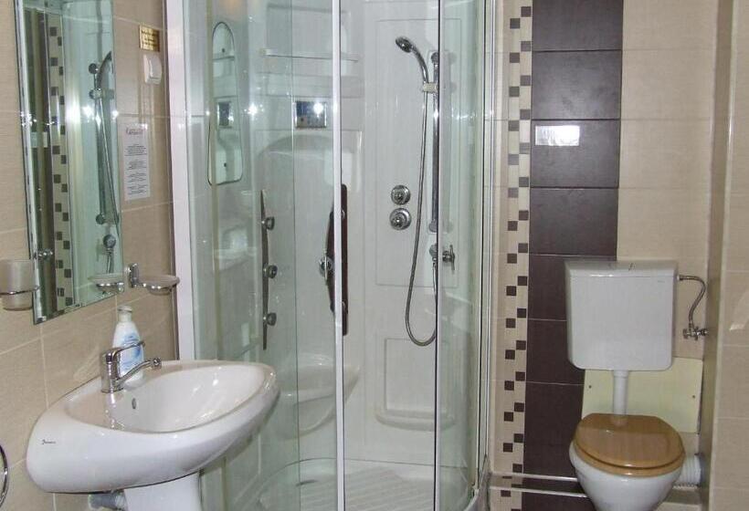 اتاق استاندارد یک نفره, Pensiunea Caramell