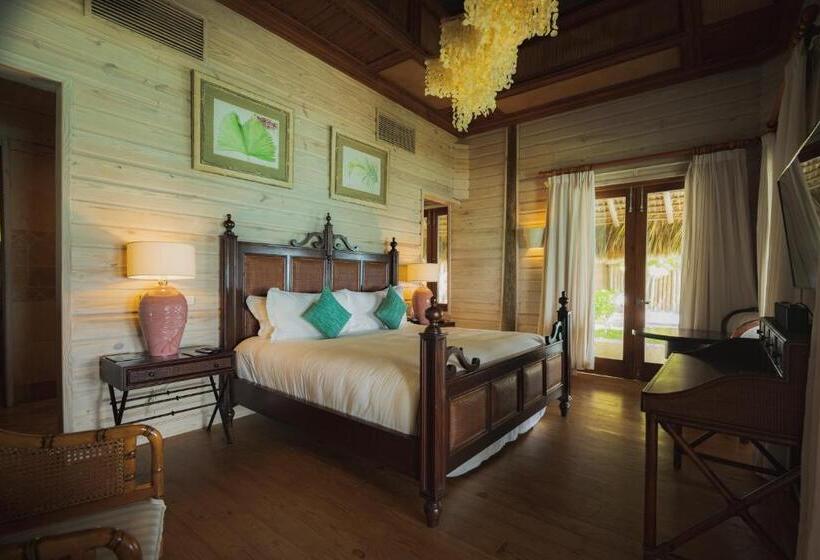 بانگلوی استاندارد, Eden Roc Cap Cana