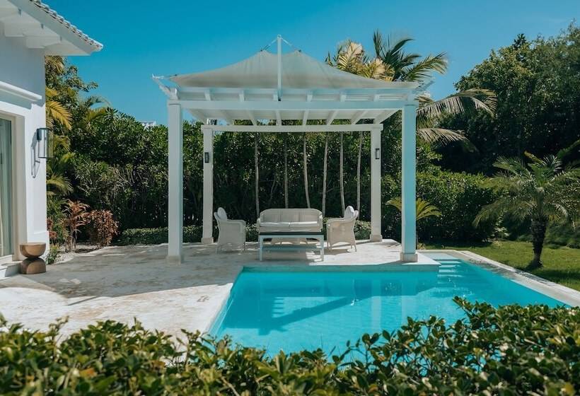 ویلای 2 خوابه, Eden Roc Cap Cana