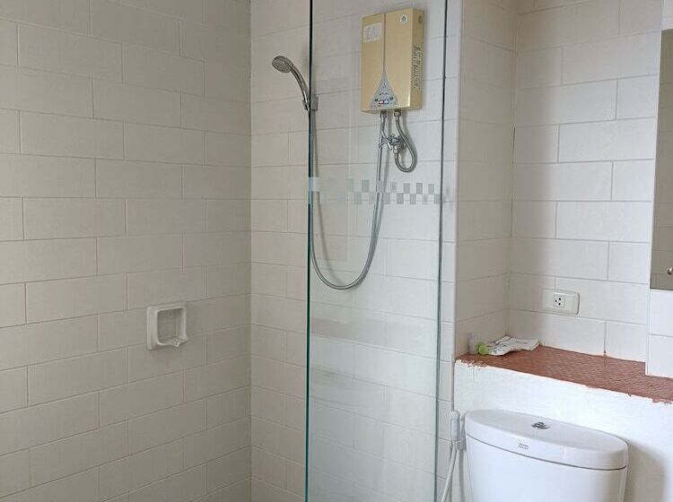 Quarto Superior, Jl Bangkok