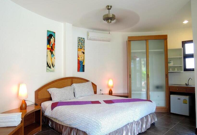خانه یا کلبه ی ییلاقی با نمای استخر, Mango Spa & Resort