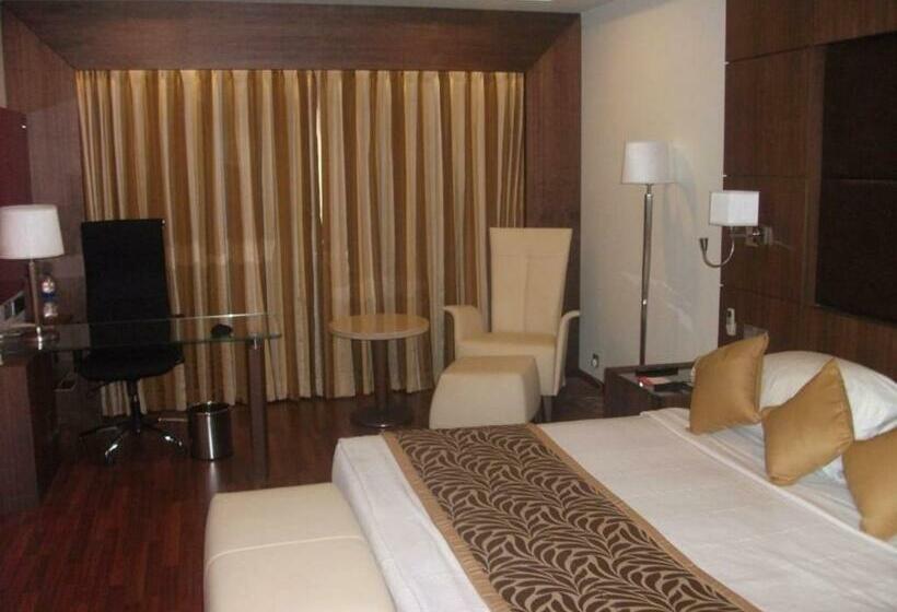 Номер Executive, The Residency Towers Coimbatore