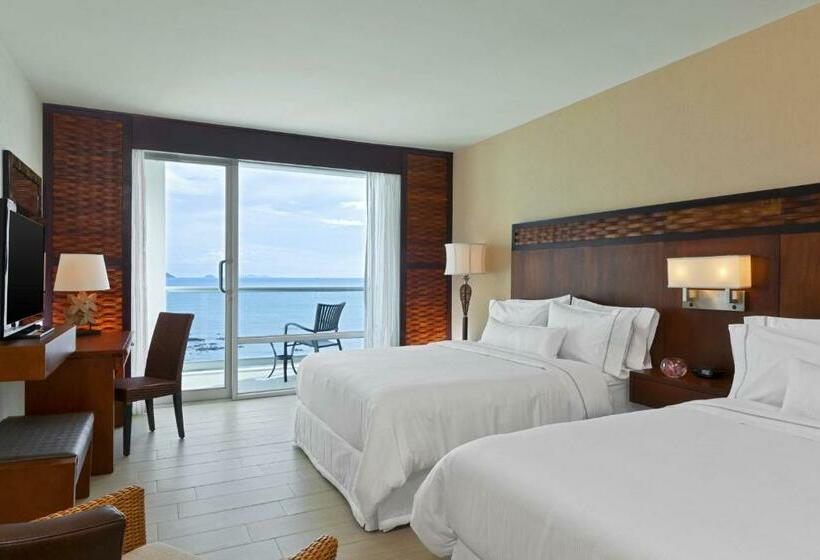 Номер Deluxe Вид на Море с Балконом, The Westin Playa Bonita Panama