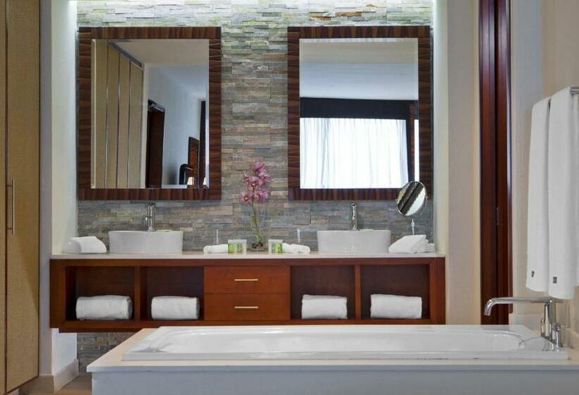 Люкс Клуб, The Westin Playa Bonita Panama