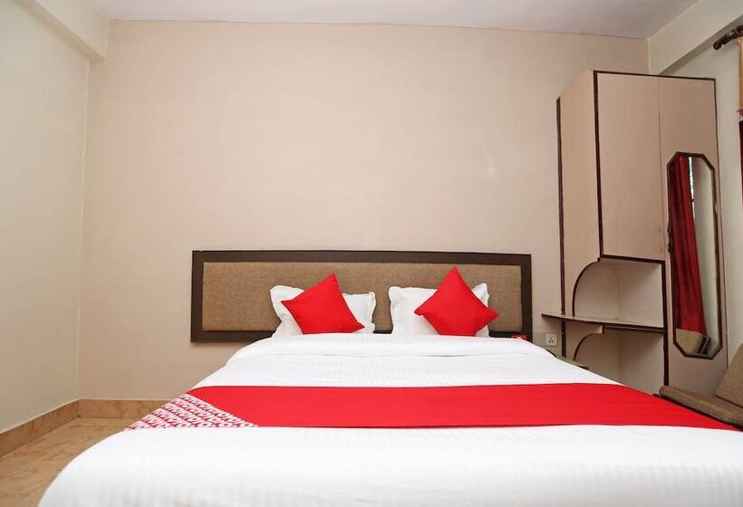 디럭스 룸, Hotel Udupi Inn