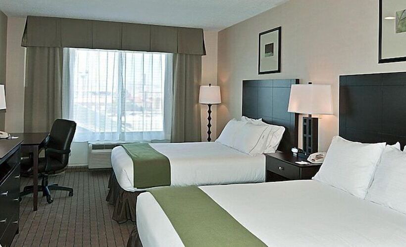 Номер Стандарт, Holiday Inn Express Hotel & Suites Grants   Milan By Ihg