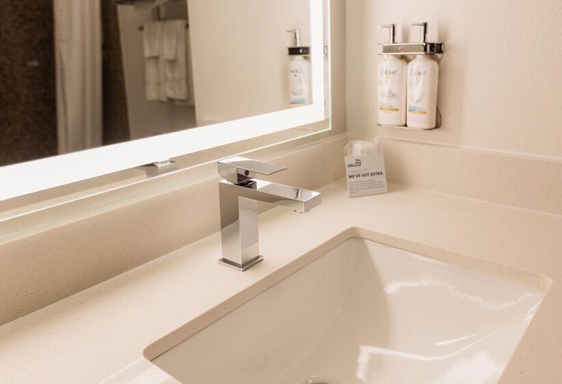 Номер Стандарт, Holiday Inn Express & Suites Guthrie By Ihg