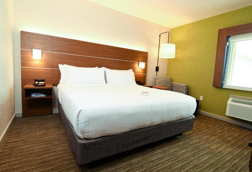 Номер Superior, Holiday Inn Express Hotel & Suites Port Clinton Catawba Island, An Ihg