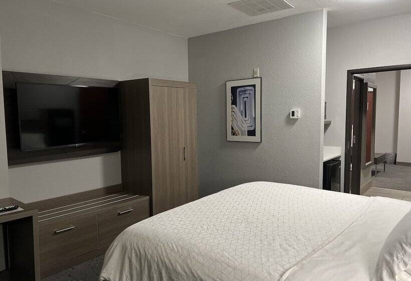 Люкс, Holiday Inn Express Hotel & Suites Woodward Hwy 270, An Ihg