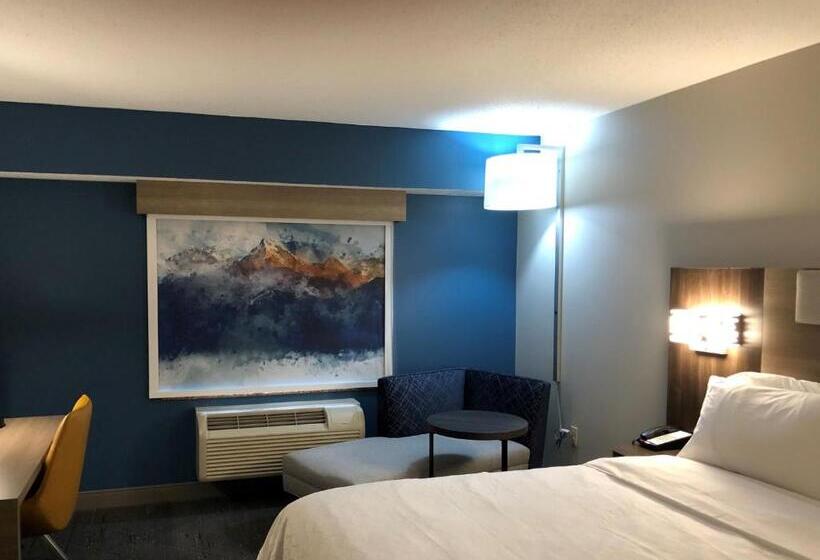 标准间带漩涡浴缸, Holiday Inn Express & Suites Donegal, An Ihg