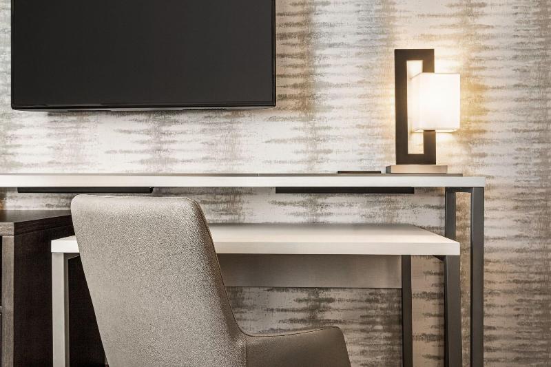 اتاق استاندارد با تخت بزرگ, Holiday Inn Express Tulsa South Bixby, An Ihg