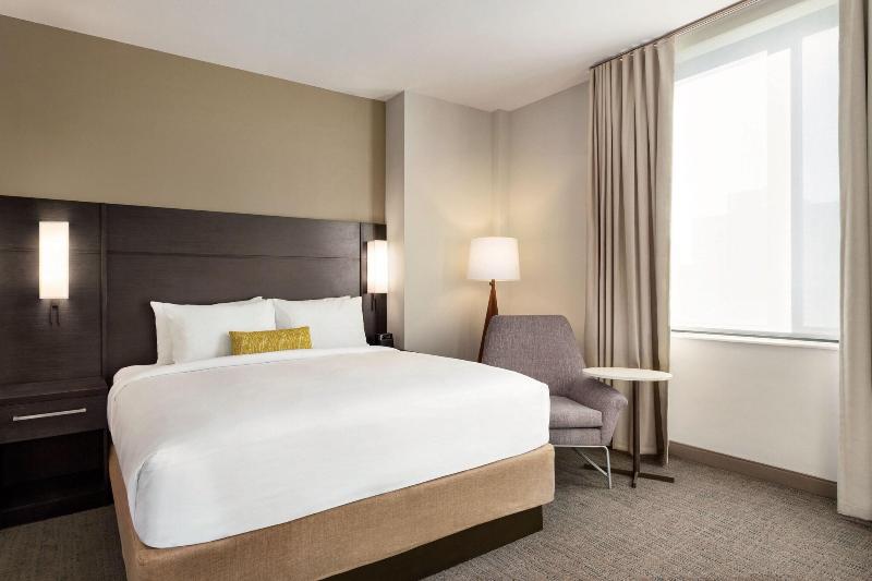 اتاق استاندارد با تخت بزرگ, Holiday Inn Express Tulsa South Bixby, An Ihg