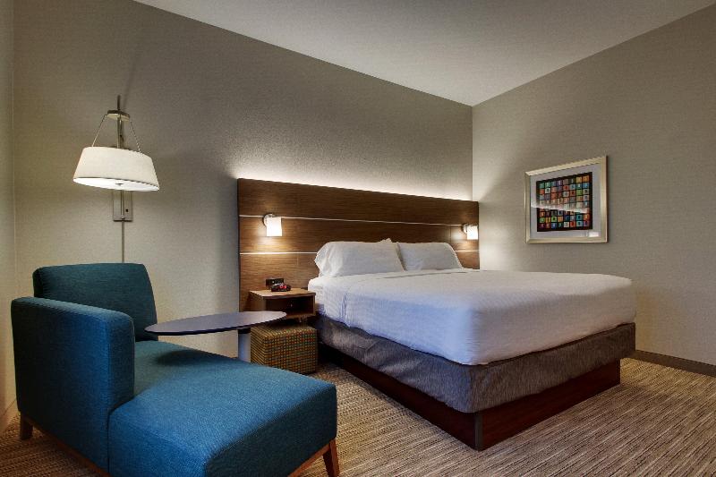 Стандартный Номер Кровать Кинг, Holiday Inn Express Hotel & Suites Vernon College Area By Ihg