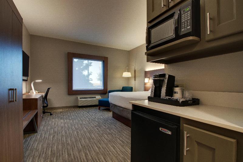 Номер Стандарт, Holiday Inn Express Hotel & Suites Vernon College Area By Ihg