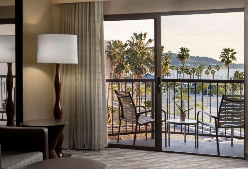 Номер Стандарт, Holiday Inn Express Hotel & Suites Dfw West   Hurst, An Ihg