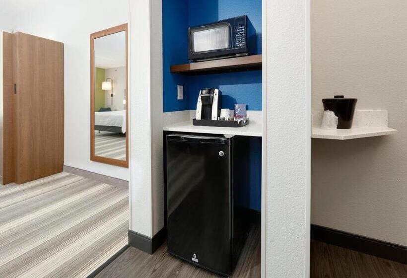 Люкс Повышенной Комфортности, Holiday Inn Express & Suites   Denton North, An Ihg