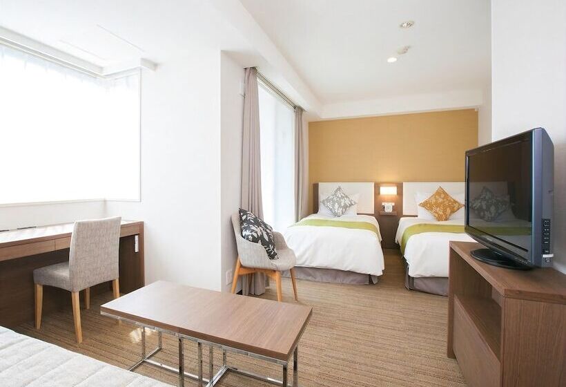 Номер Стандарт Трехместный, Tokyu Stay Yoga