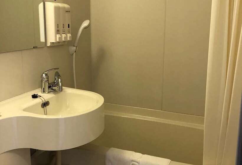 اتاق استاندارد, Toyoko Inn Hankyu Juso-eki Nishiguchi