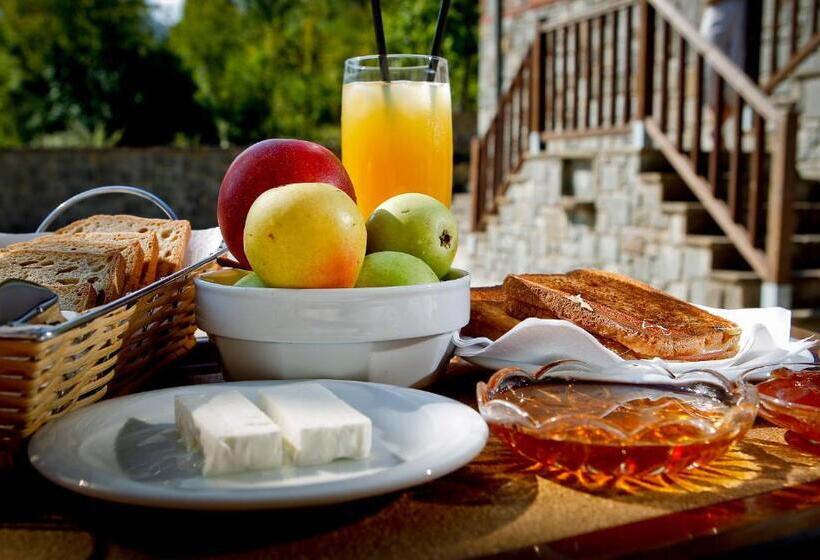 Студия Стандарт, Kerasies Guesthouse