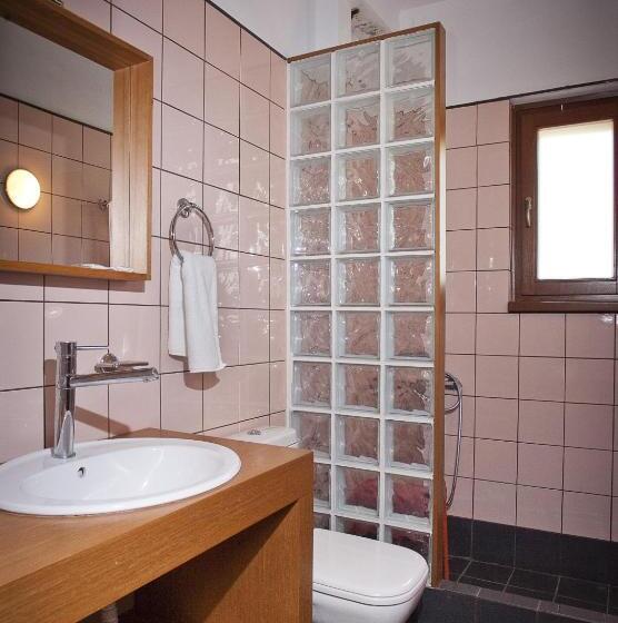 Студия Стандарт, Kerasies Guesthouse