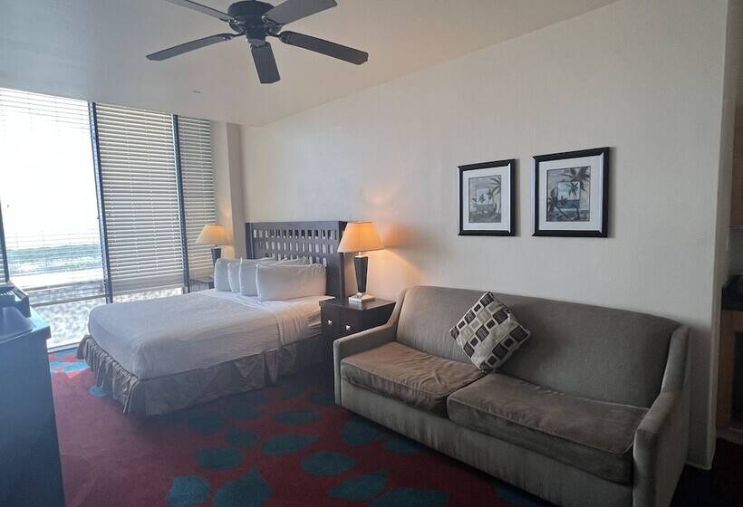 Suite, Sunchase Inn & Suites