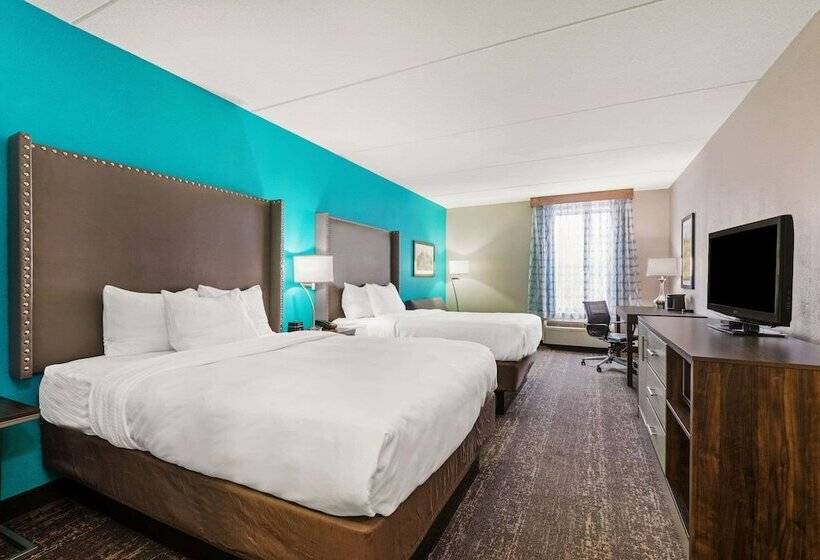 Номер Executive, La Quinta By Wyndham Jamestown
