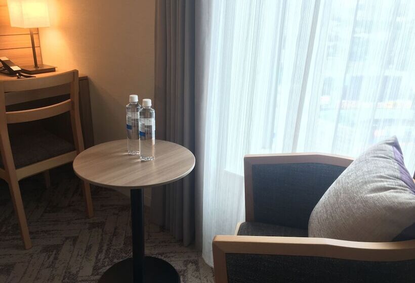 Quarto Deluxe, Nihon Seinenkan