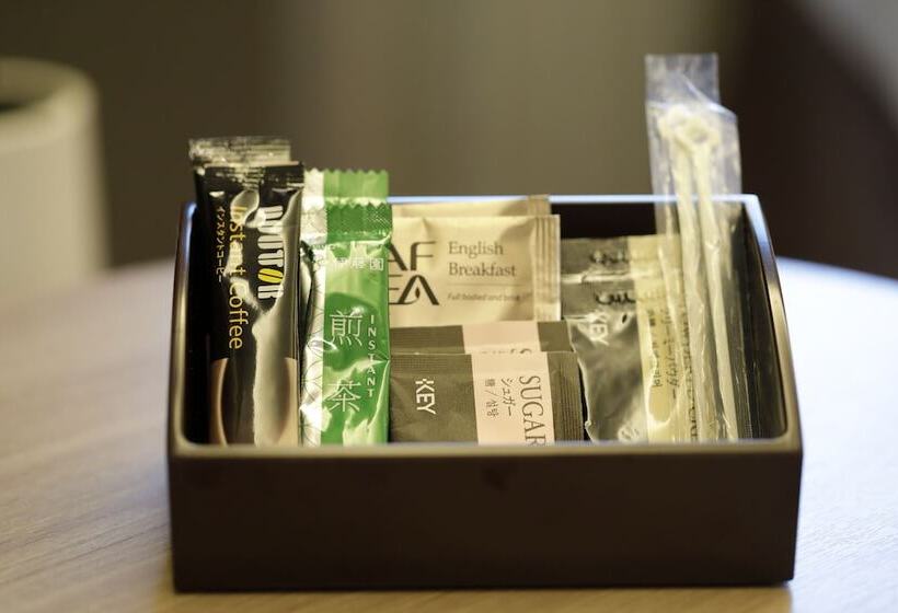 Quarto Deluxe, Nihon Seinenkan