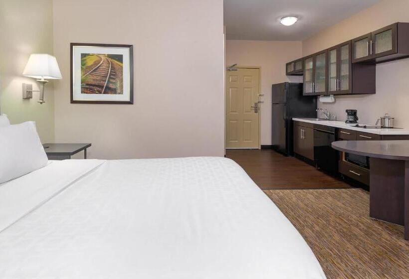 スタンダードスタジオ, Candlewood Suites Athens, An Ihg