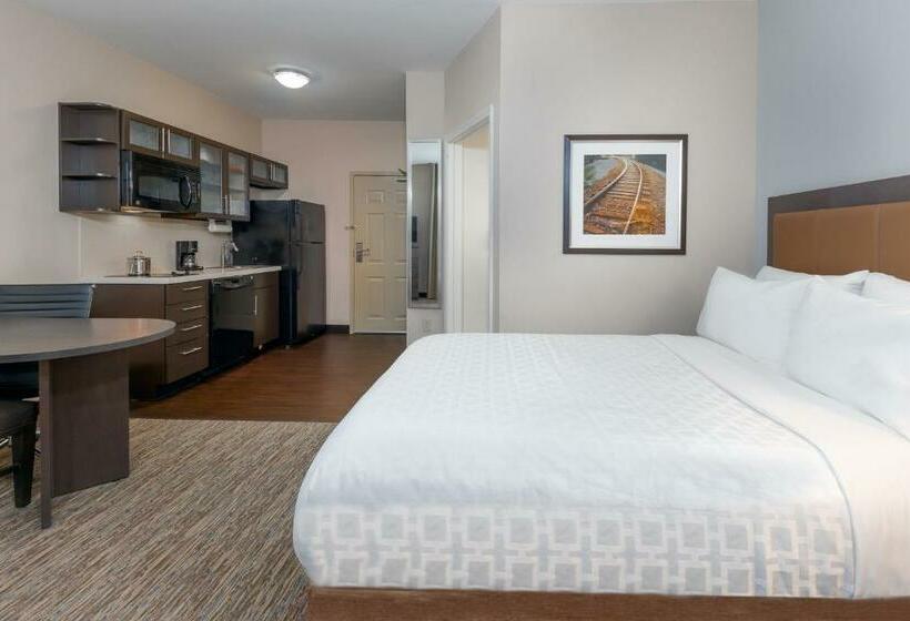 キングサイドベッドのスタンダードワンルーム, Candlewood Suites Athens, An Ihg