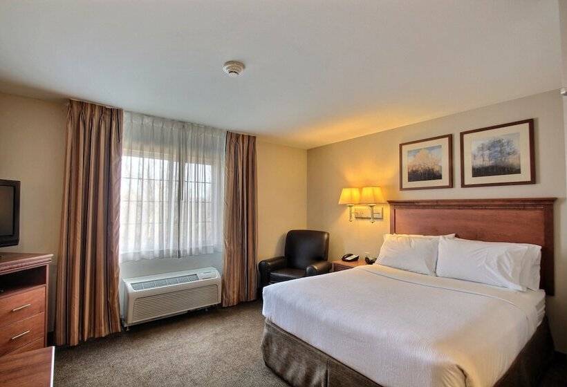 Люкс Адаптированный для Инвалидов, Candlewood Suites Milwaukee Airport   Oak Creek, An Ihg