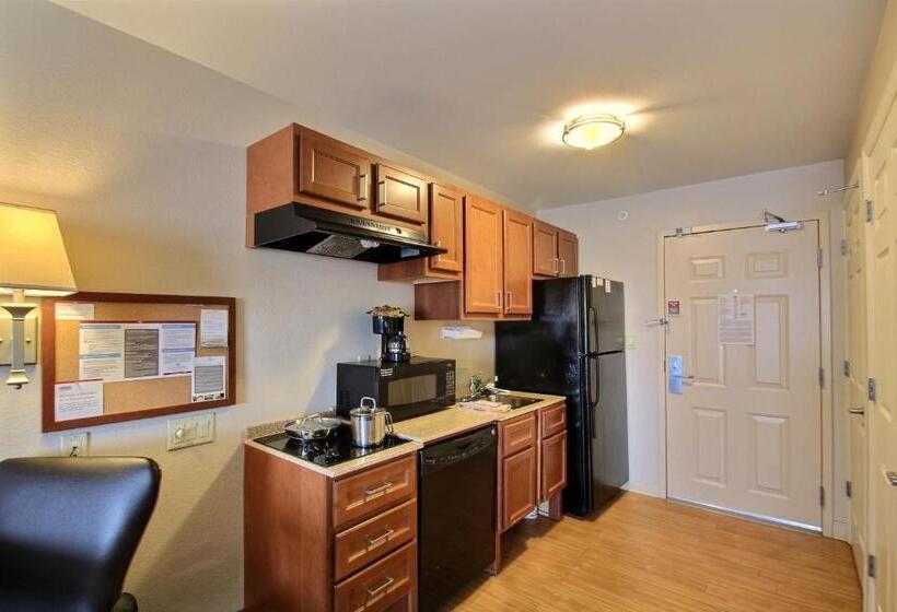 Люкс Адаптированный для Инвалидов, Candlewood Suites Milwaukee Airport   Oak Creek, An Ihg