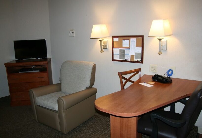 스탠다드 스튜디오, Candlewood Suites Bordentown Trenton, An Ihg