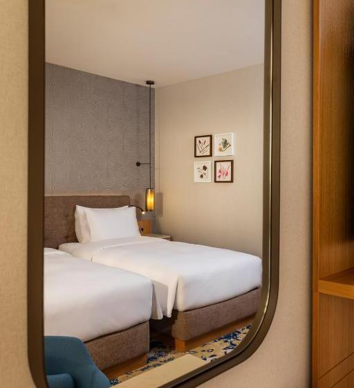 Номер Стандарт Вид на Озеро, Hyatt Regency Pravets Resort