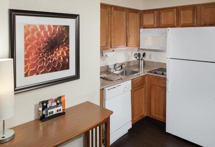 스탠다드 스튜디오, Staybridge Suites Jackson, An Ihg