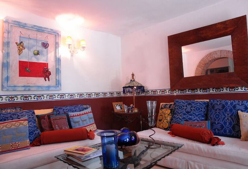 استودیوی پریمیوم, Suites Santo Domingo