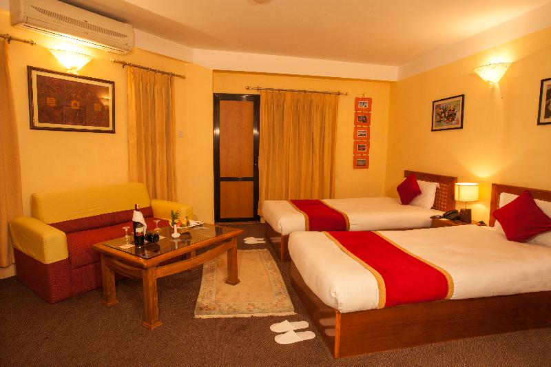Deluxe Room, Royal Astoria Hotel