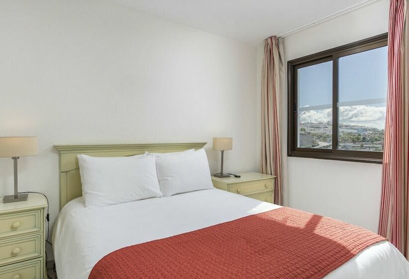 Апартаменты 3 Спальни, Sunset Bay Club
