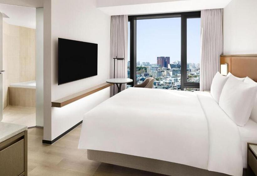 اتاق استاندارد با تخت دو نفره بزرگ, Ac Hotel By Marriott Seoul Gangnam