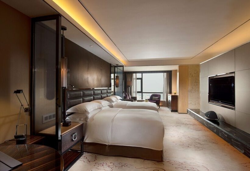 اتاق اجرایی, Hilton Zhongshan Downtown