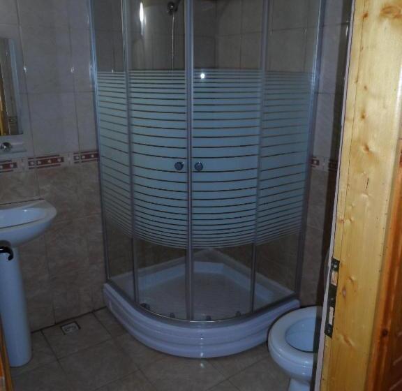 بانگلوی استاندارد, Ugur Pansiyon Bungalows
