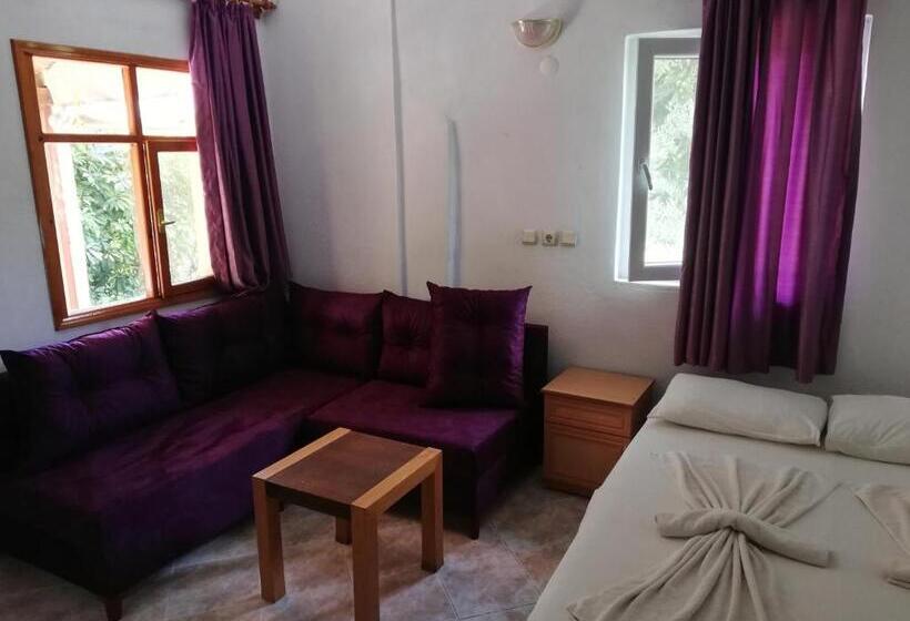 اتاق خانوادگی, Ugur Pansiyon Bungalows