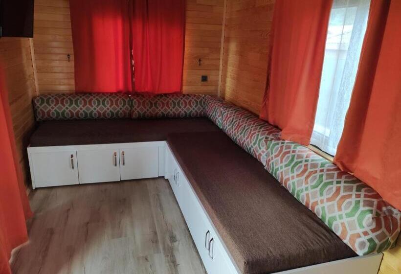 خانه 2 خوابه, Ugur Pansiyon Bungalows